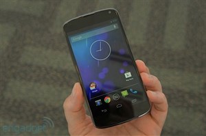 Nexus 4 màu trắng có thể xuất hiện vào tháng 6 với Android 4.3