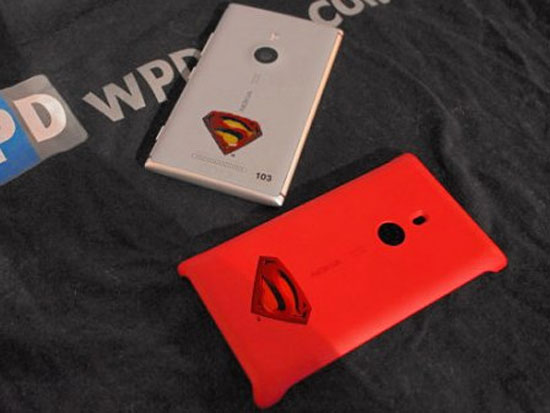 Nokia Lumia 925 có phiên bản "siêu nhân"