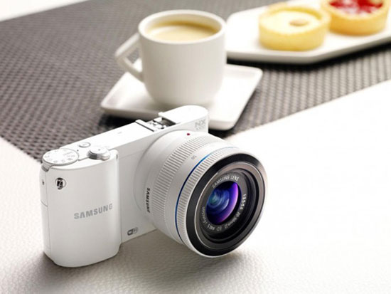 Samsung NX1000 Vì sao máy ảnh không gương lật ngày càng được ưa chuộng?