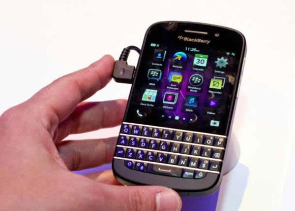 BlackBerry Q10 Hãng Verizon bán BlackBerry Q10 với giá 199 USD