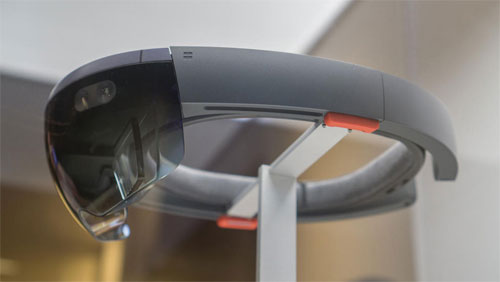 Microsoft thâu tóm Minecraft vì game này hoàn hảo cho kính HoloLens