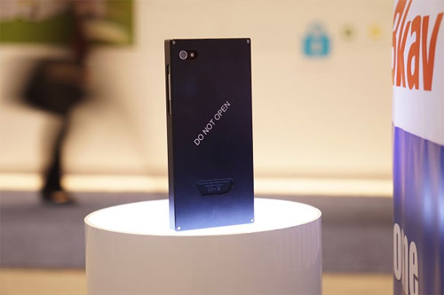 Thiết kế của Bkav Bphone đã hoàn toàn lộ diện ?