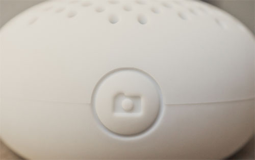 loa di động Divoom nút selfie chụp ảnh trên điện thoại kết nối với loa