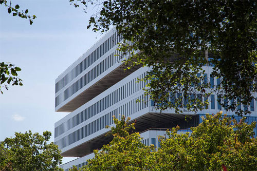 Bên ngoài trụ sở mới Samsung