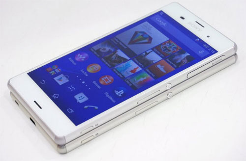 Xperia Z3 đặt phía trên Z3+