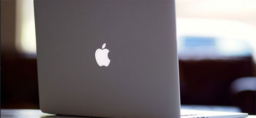 MacBook Pro 15 inch hỗ trợ xuất ra màn hình 5K Logo Apple trên MacBook Pro