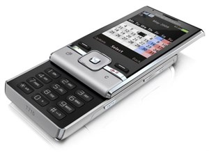 Sony Ericsson trình diễn “dế” mở trượt mới