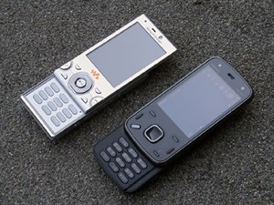 Nokia N86 vs. Sony Ericsson W995