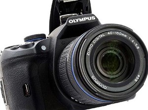 Olympus thắng lớn với hệ thống rũ bụi cảm biến 