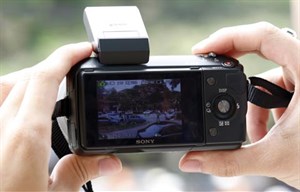 Camera "siêu compact" NEX-3 của Sony 