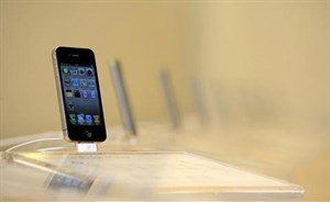 Apple bán 1,7 triệu iPhone 4 trong 3 ngày 