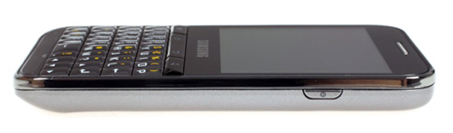 'Đập hộp' Galaxy Pro bàn phím QWERTY