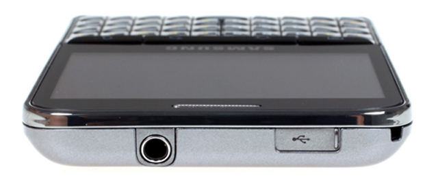 'Đập hộp' Galaxy Pro bàn phím QWERTY