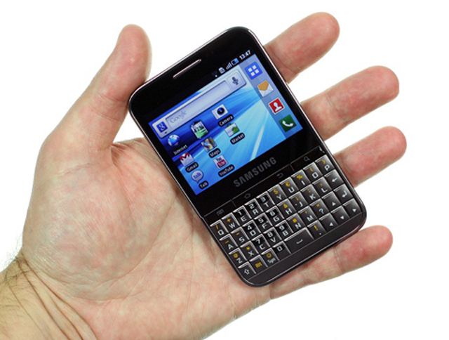 'Đập hộp' Galaxy Pro bàn phím QWERTY