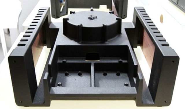 Ampli và pre-amp khủng của Avantgarde Acoustic