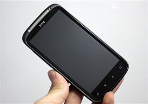 HTC Sensation và Flyer chính hãng sắp bán