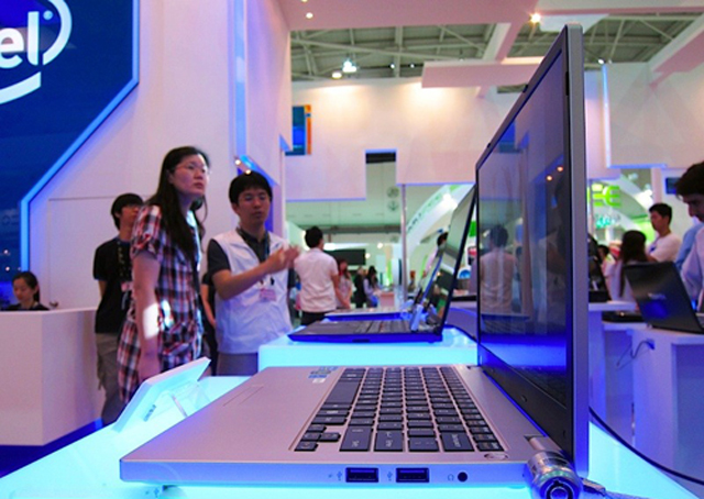 Laptop giống MacBook Pro của LG tại Computex 2011