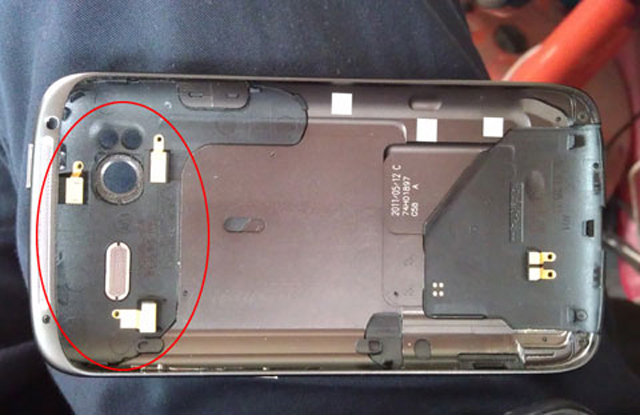 HTC cho rằng Sensation không lỗi sóng