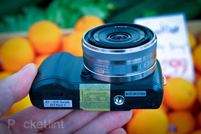 Ngắm Sony NEX-C3 các màu