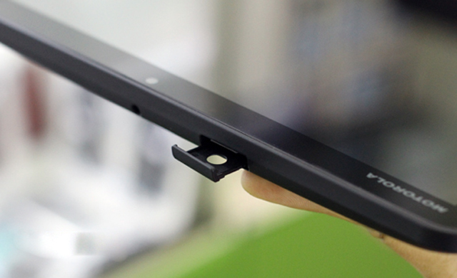 Motorola Xoom bản GSM giá 18 triệu