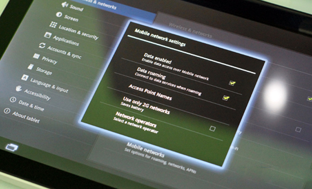 Motorola Xoom bản GSM giá 18 triệu