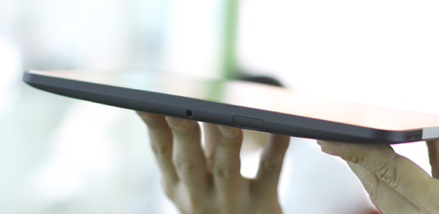 Motorola Xoom bản GSM giá 18 triệu