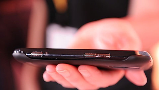 Ảnh thực tế Motorola Photon 4G