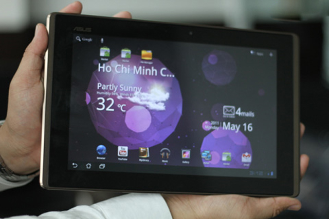 Asus Transformers bán chạy chỉ sau iPad 2