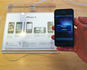 Apple bắt đầu bán iPhone 4 loại mở khóa tại Mỹ