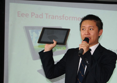 Eee Pad Transformer về VN với giá gần 11 triệu đồng