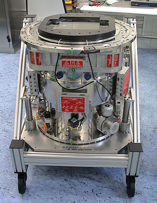 Bên trong cảm biến 268 Megapixel của kính thiên văn