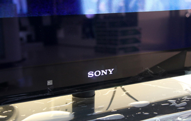 Ngắm mẫu 3D cao cấp NX720 của Sony