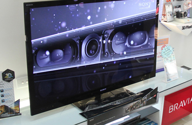 Ngắm mẫu 3D cao cấp NX720 của Sony