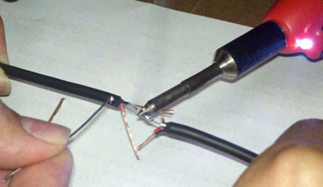 Kinh nghiệm nối dây headphone bị đứt không làm giảm chất lượng âm thanh