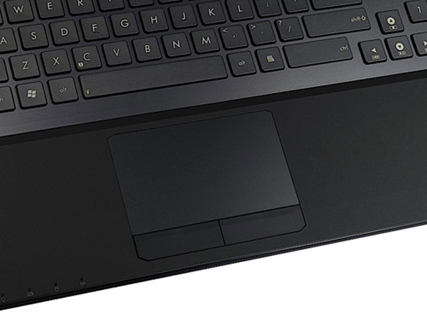 Laptop 3D cho game thủ của Asus giá gần 2.000 USD