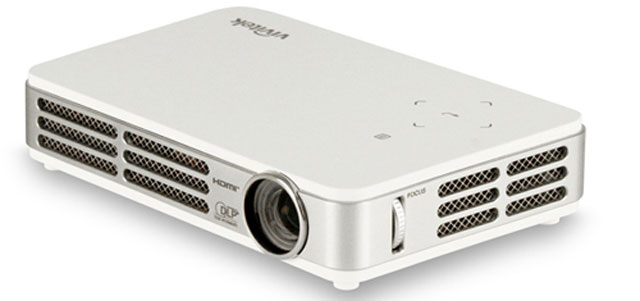 Máy chiếu bỏ túi đầu tiên hỗ trợ 3D