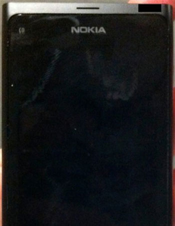 Xuất hiện hình ảnh thực của Nokia N9
