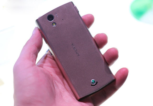 Ảnh thực tế Sony Ericsson Xperia Ray