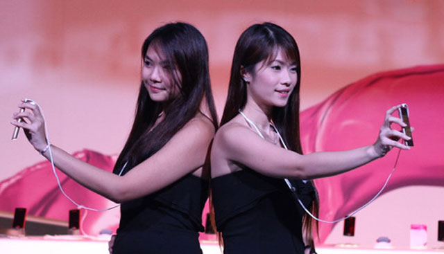 Ảnh thực tế Sony Ericsson Xperia Ray