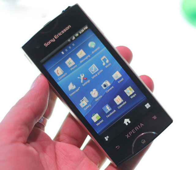 Ảnh thực tế Sony Ericsson Xperia Ray