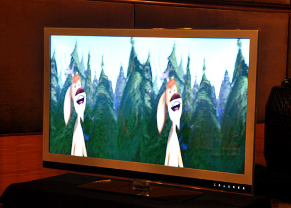 TCL giới thiệu TV 3D dùng kính và không cần kính