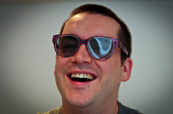 LG làm kính phân cực mới cho TV 3D