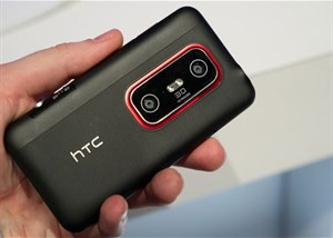 Điện thoại HTC Evo 3D đã phát hành tại châu Âu