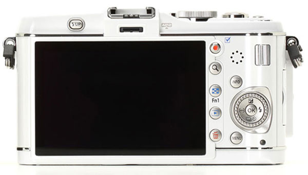 Olympus 'đổ bộ' camera thay ống kính không gương lật