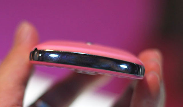 Ảnh thực tế Sony Ericsson TXT