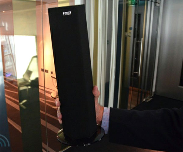 Creative ra bộ ba loa di động 'song sinh'