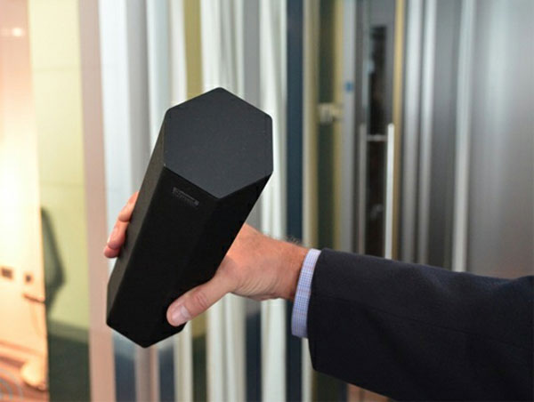 Creative ra bộ ba loa di động 'song sinh'