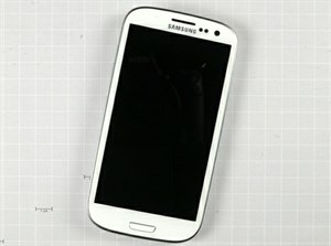 'Phẫu thuật' Samsung Galaxy S III