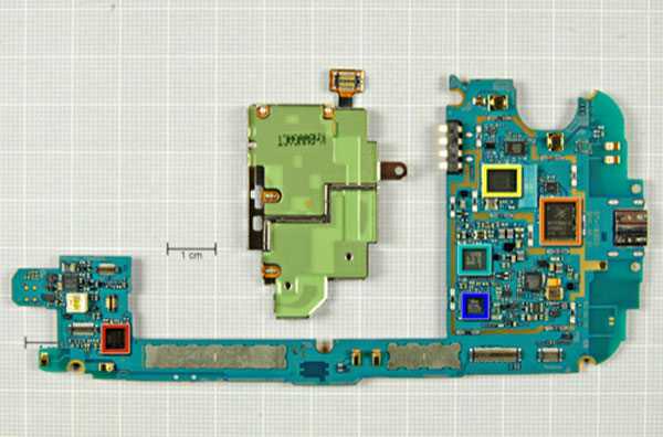 'Phẫu thuật' Samsung Galaxy S III