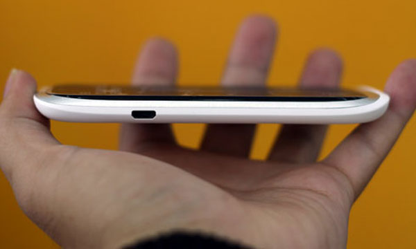 HTC sắp bán smartphone hai sim tại VN